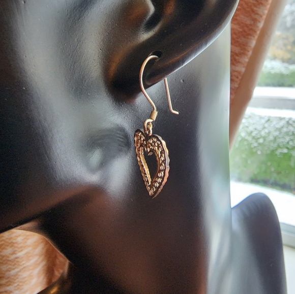 Lovely heartshaped sterling drop earrings - Picture 4 of 8